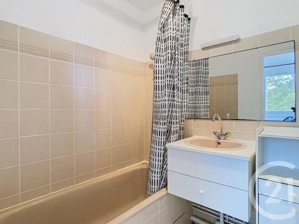 Appartement F2 Bis à vendre  3 pièces - 42,99 m 2   ARZON  - 56