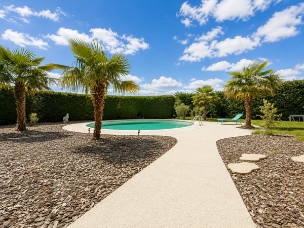 Maison
         7 pièces
        - 173 m² 299 000 € *