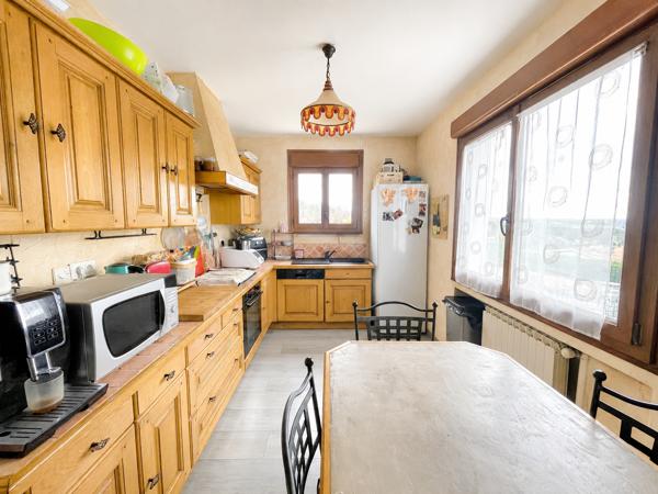 Maison
         7 pièces
        - 173 m² 299 000 € *
