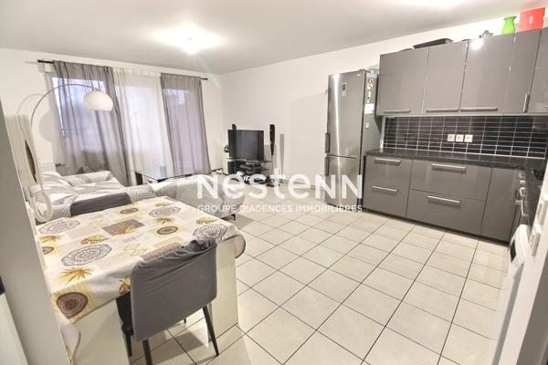 Appartement moderne de 3 pièces à Vénissieux - Centre Ville - Proche transports communs - Proche commerces - Tramway T4 - Bus - Métro