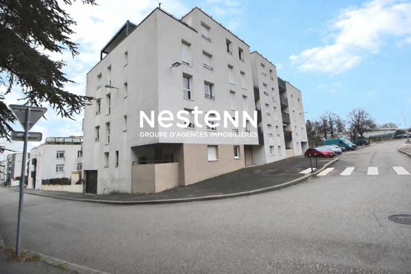 Appartement moderne de 3 pièces à Vénissieux - Centre Ville - Proche transports communs - Proche commerces - Tramway T4 - Bus - Métro