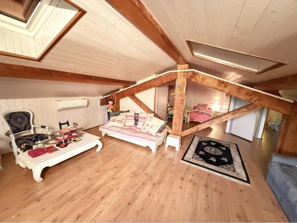 Veauche (42340) VEAUCHE : villa 200m2 avec piscine sécurisée sur 1280m2 de terrain clos et arboré