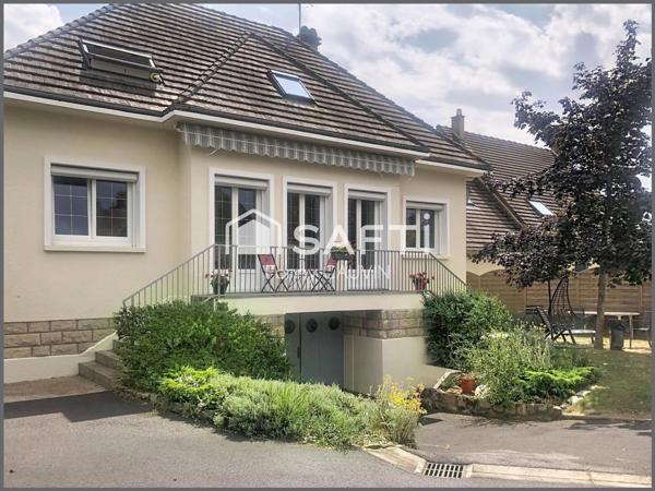 Idéale, 4 chambres, sous sol, garage double.