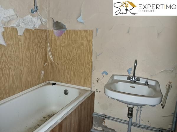 Montaigut-en-Combraille (63700) Lot de deux maisons individuelles à Montaigut-en-Combraille