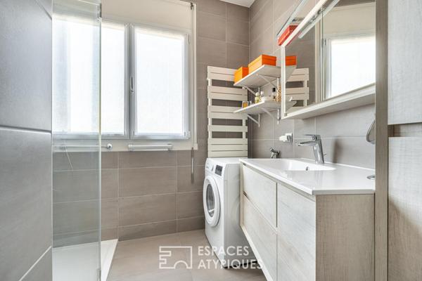 Appartement au dernier étage avec garage et stationnement