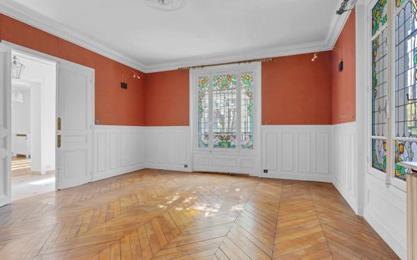 Maison à vendre    7 pièces • 286 m2 Crosne
