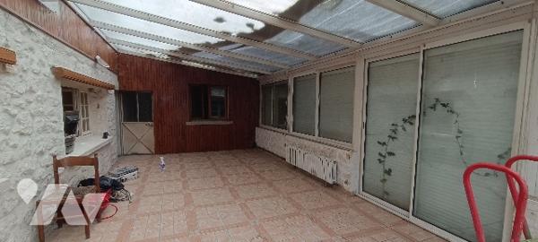 À vendre Souppes-sur-Loing maison à rénover de 4 pièces et +  avec terrain de 1461 m², dépendances.