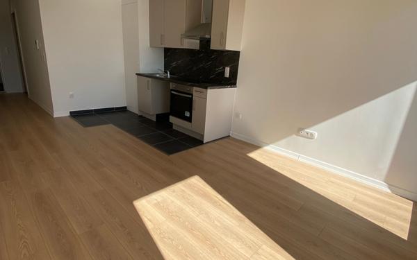 Appartement à louer    2 pièces • 37,23 m2 Issy-les-Moulineaux