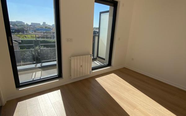 Appartement à louer    2 pièces • 37,23 m2 Issy-les-Moulineaux