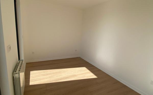 Appartement à louer    2 pièces • 37,23 m2 Issy-les-Moulineaux