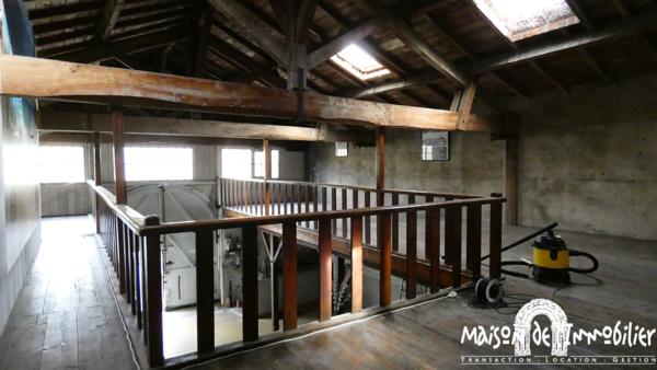 Vente Maison de ville - 6 pièces - Véranda, cour et Garage de plus de 100m² - COGNAC Centre-ville