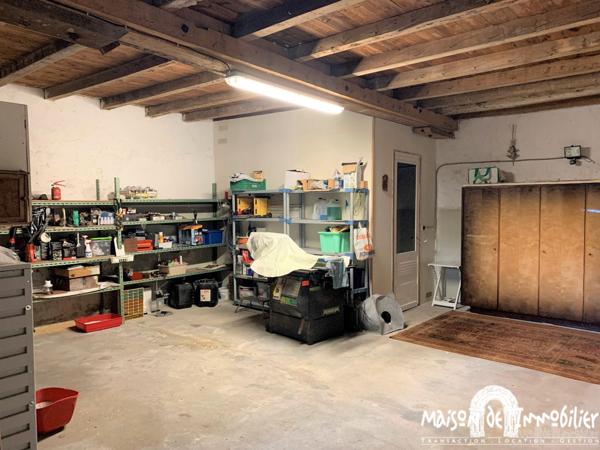 Vente Maison de ville - 6 pièces - Véranda, cour et Garage de plus de 100m² - COGNAC Centre-ville