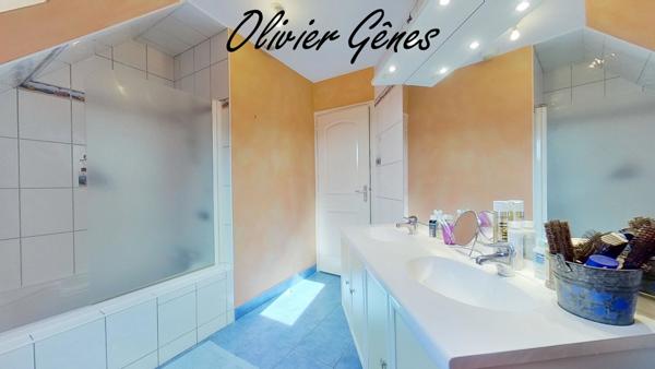 La Milesse (72650) Maison - 7 pièces - 155 m² - 5 chambres - Garage et jardin - La Milesse