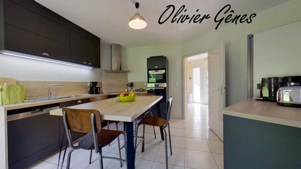 La Milesse (72650) Maison - 7 pièces - 155 m² - 5 chambres - Garage et jardin - La Milesse