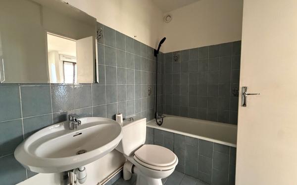 Appartement à vendre    2 pièces • 42 m2 Lyon 7