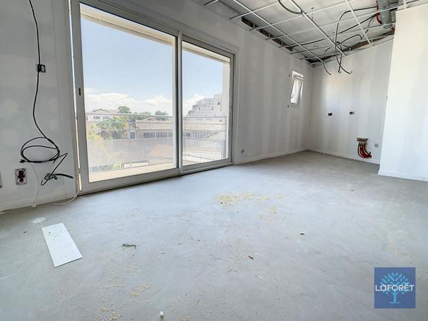 Location local commercial près de Dax - 6 pièce(s) - 101 m² - 760 € par mois