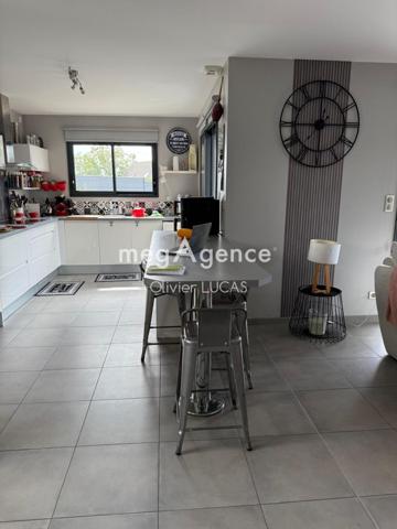 Maison à GLOS-SUR-RISLE, 27290 - 5 pièces 156m²