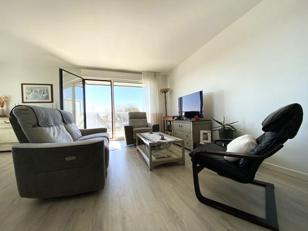 Appartement à vendre à Vannes 5 pièces ascenseur terrasse parking garage cave