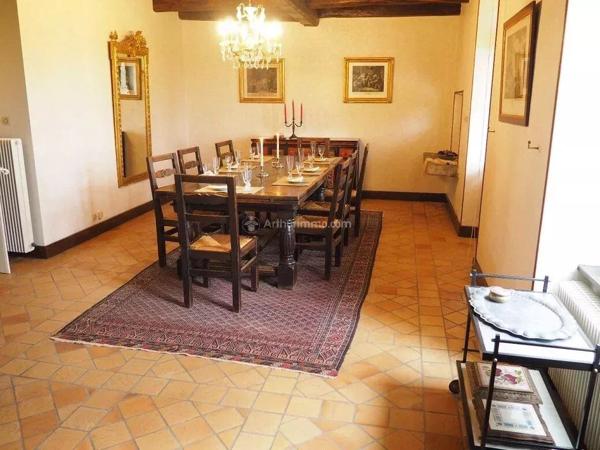 Vente Château 10 pièces 252 m2 à Savigny-en-Revermont