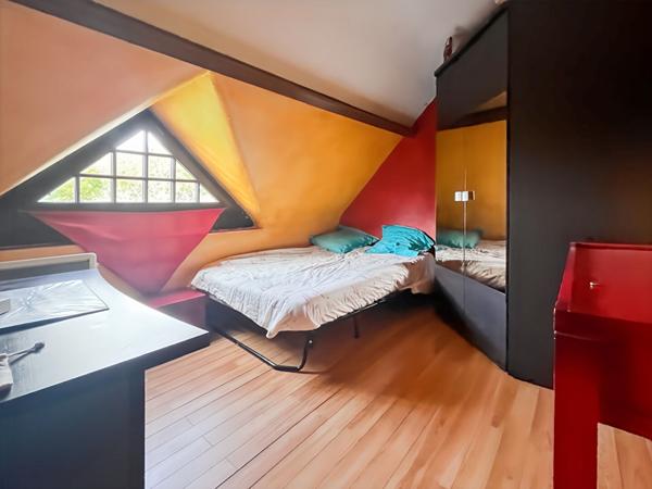 À VENDRE - MAISON LINAS - 5 PIÈCES - TERRAIN 1145M2 - 3 CHAMBRES