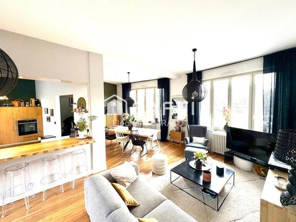 Superbe maison de ville au charme atypique type loft 190m2 5 chambres garage double piscine