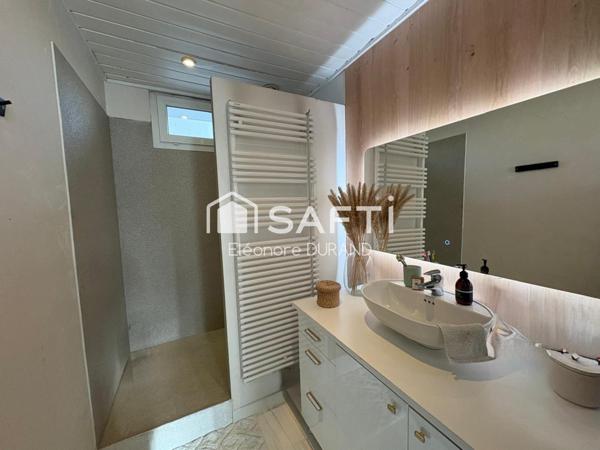 Superbe maison de ville au charme atypique type loft 190m2 5 chambres garage double piscine