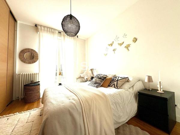 Superbe maison de ville au charme atypique type loft 190m2 5 chambres garage double piscine