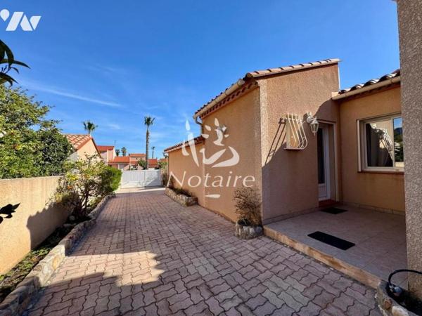 VILLENEUVE-DE-LA-RAHO – Maison de plain-pied 4 faces avec piscine