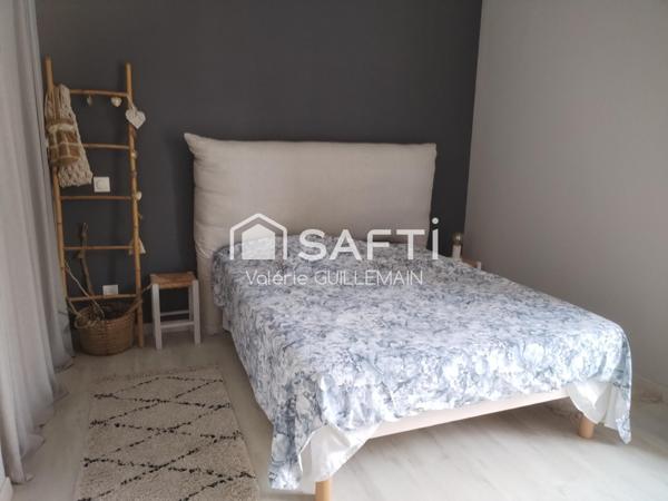 Maison T5 de 1989 de 150m² sur 755m² de terrain avec piscine garage