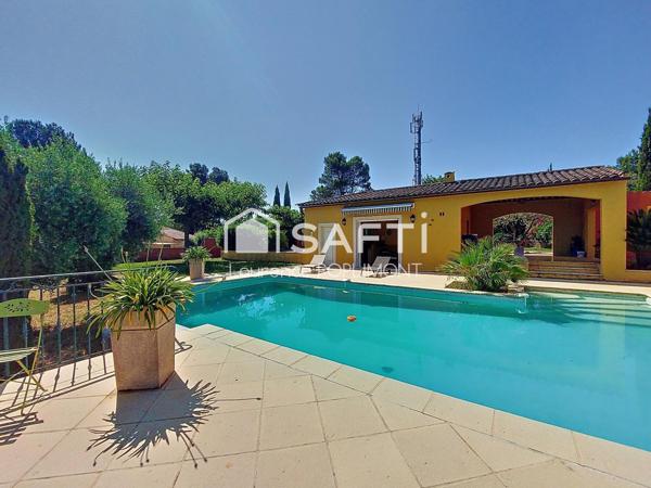 Propriété d’exception avec vue sur le Mont Vinaigre – Prestations haut de gamme, espace, sécurité et autonomie énergétique.