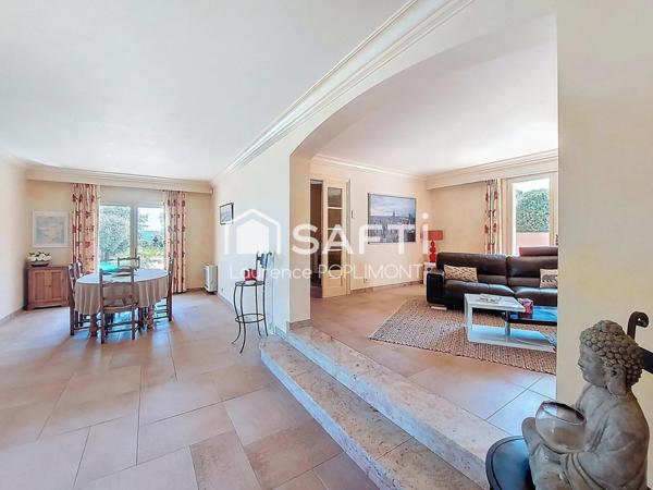 Propriété d’exception avec vue sur le Mont Vinaigre – Prestations haut de gamme, espace, sécurité et autonomie énergétique.