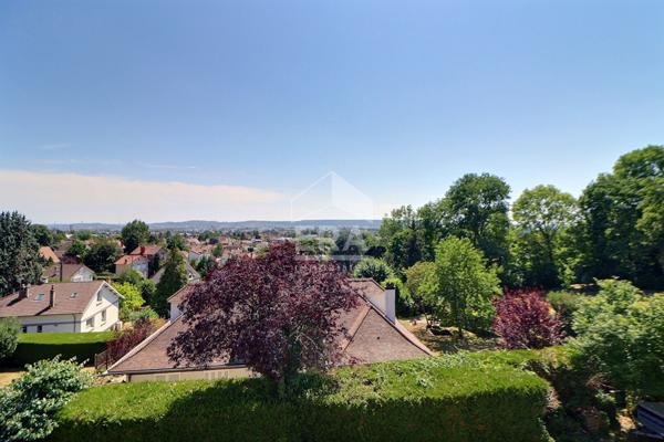 Maison familiale 8 pièces à vendre à Saint Leu La Forêt - Secteur Les Coteaux