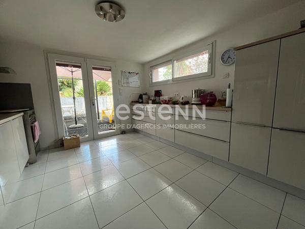 Maison en pierre 3 chambres- 1200 m² de terrain - LIZIO - MORBIHAN