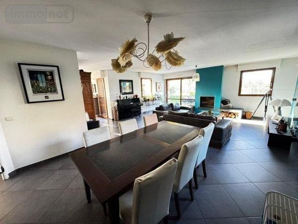 Maison individuelle à vendre à Marquette-lez-Lille dans le Nord (59520), ref : LC929