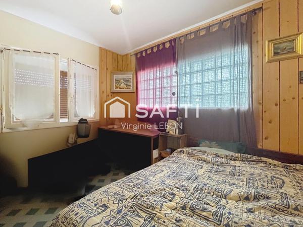 Maison avec beaucoup de potentiel  , proche commerces, plages , écoles