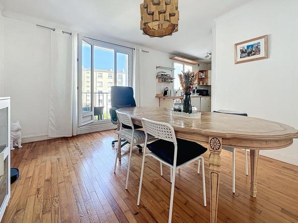 A VENDRE - RIVE DROITE - T4 - 66 M2 - 2 CHAMBRES - BALCON - PARKING