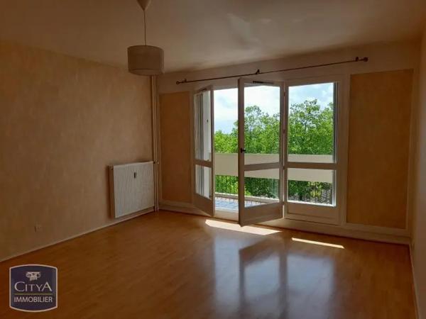 Appartement à louer 3 pièces 67.12m² Angoulême (16000)