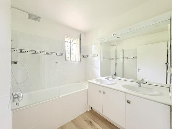 Marseille (13008) APPARTEMENT 3 PIECES EN REZ-DE-JARDIN 8EME VIELLE CHAPELLE/ SOUS COMPROMIS