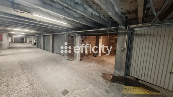 Parking - 16 m²