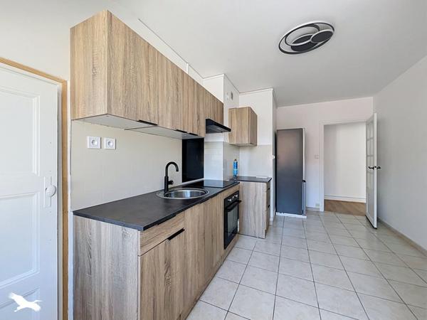 Immeuble à vendre 234 300 € Néris-les-Bains 253 m² DPE B
