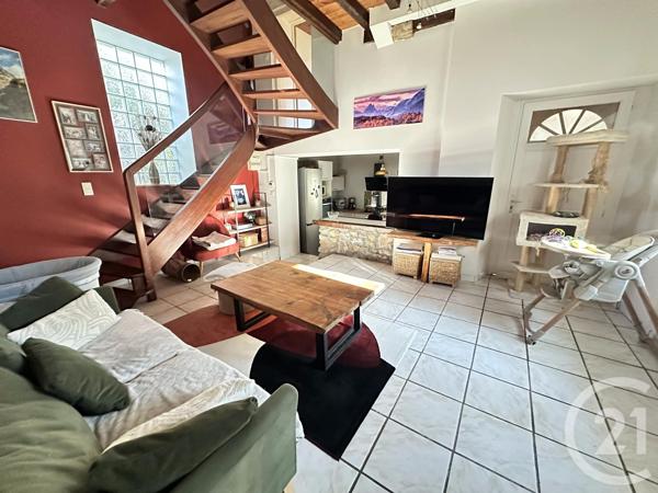 Maison à vendre  5 pièces - 155,36 m 2   LAGOR  - 64