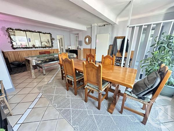 Maison à vendre  5 pièces - 155,36 m 2   LAGOR  - 64