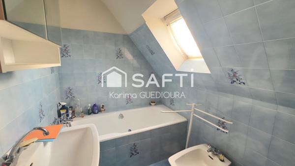 Maison en pierre proche mer