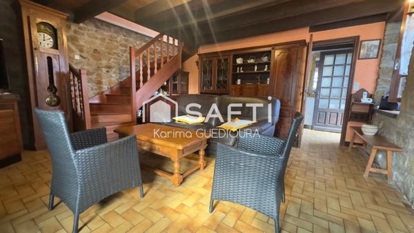 Maison en pierre proche mer