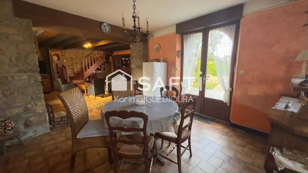 Maison en pierre proche mer