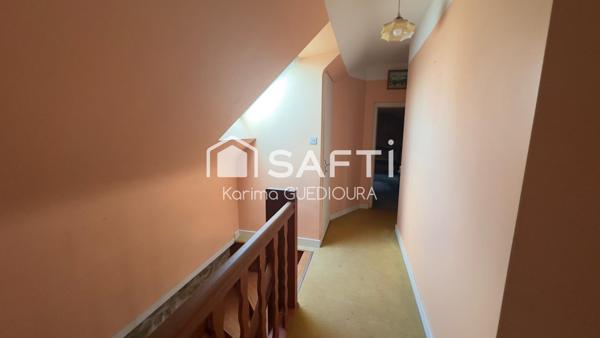 Maison en pierre proche mer