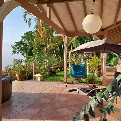 Villa de prestige avec une vue mer a coupé le souffle