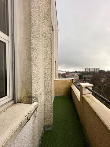 A VENDRE - BORDEAUX NANSOUTY - BARRIERE DE TOULOUSE Appartement T2