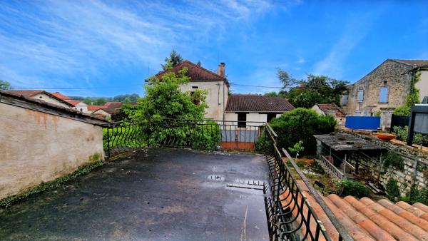 Maison à vendre à La Tour-Blanche-Cercles (24320) - Dordogne