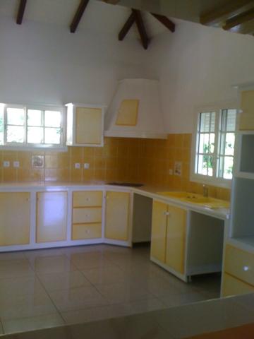 Maison à vendre 0 pièces proche de SAINTE-ANNE (971)